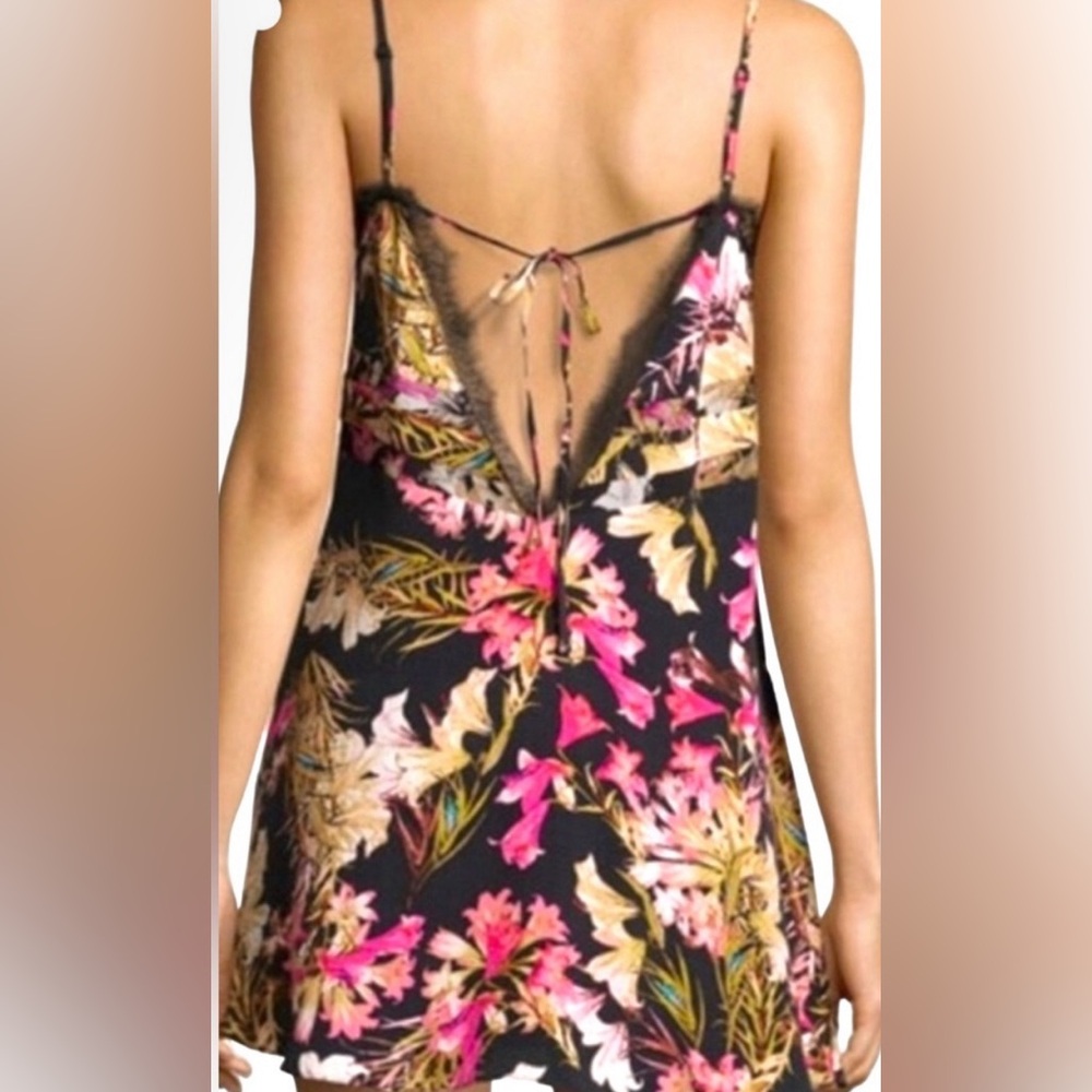 Lovers + Friends Bahia Babydoll Dress New - Picture 4 of 4